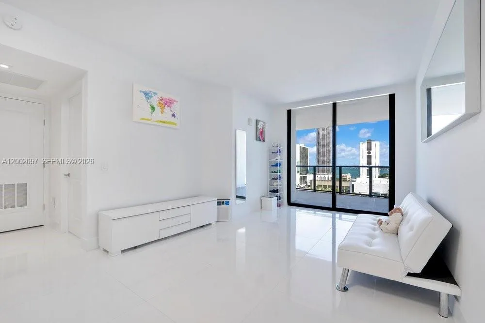 1600 Ne 1st Ave 1601, Miami, Florida 33132, Miami, Florida 33132, 1 Bedroom Bedrooms, ,1 BathroomBathrooms,Residential,For Sale,1600 Ne 1st Ave 1601, Miami, Florida 33132,A12002057