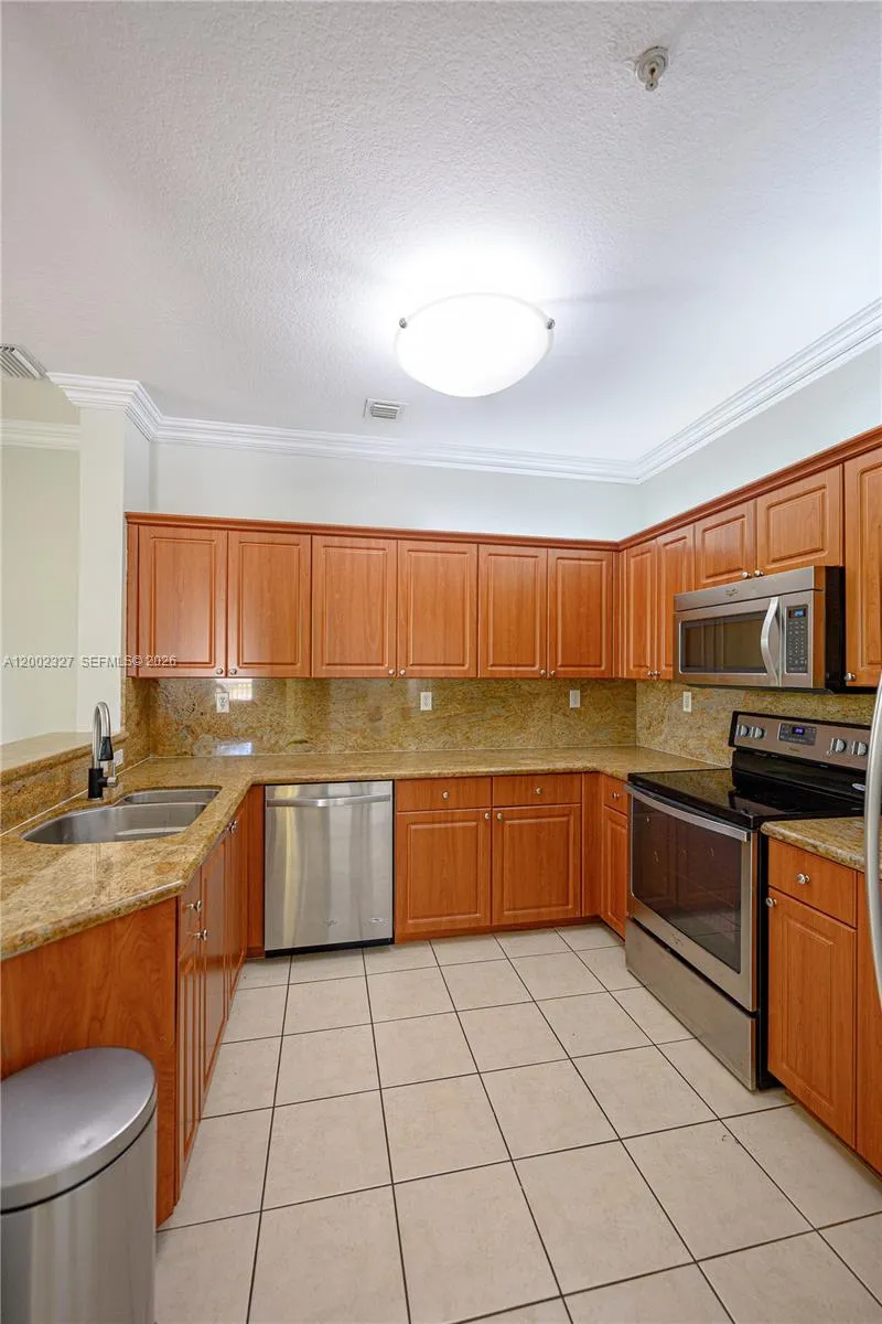 8964 W Flagler St 206, Miami, Florida 33174, Miami, Florida 33174, 3 Bedrooms Bedrooms, ,2 BathroomsBathrooms,Residential,For Sale,8964 W Flagler St 206, Miami, Florida 33174,A12002327