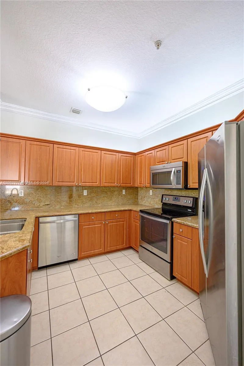 8964 W Flagler St 206, Miami, Florida 33174, Miami, Florida 33174, 3 Bedrooms Bedrooms, ,2 BathroomsBathrooms,Residential,For Sale,8964 W Flagler St 206, Miami, Florida 33174,A12002327