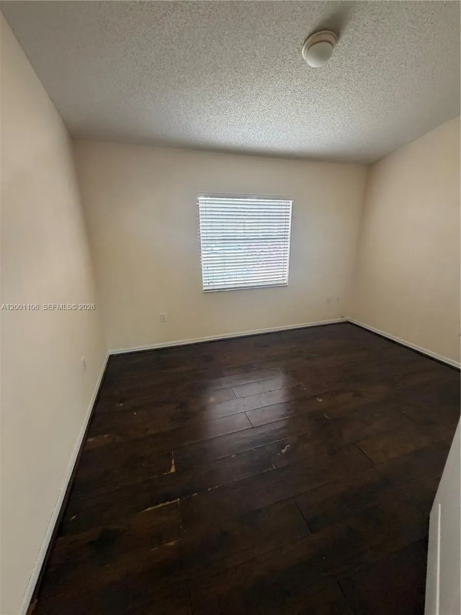 960 Ne 214th Ln 960-04, Miami, Florida 33179, Miami, Florida 33179, 3 Bedrooms Bedrooms, ,2 BathroomsBathrooms,Residential Lease,For Rent,960 Ne 214th Ln 960-04, Miami, Florida 33179,A12001106