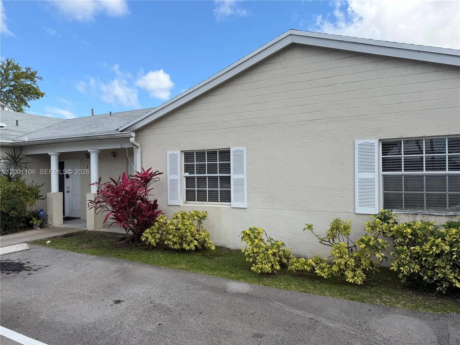 960 Ne 214th Ln 960-04, Miami, Florida 33179, Miami, Florida 33179, 3 Bedrooms Bedrooms, ,2 BathroomsBathrooms,Residential Lease,For Rent,960 Ne 214th Ln 960-04, Miami, Florida 33179,A12001106