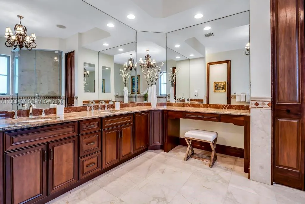 13425 Sw 37th Pl, Davie, Florida 33330, Davie, Florida 33330, 6 Bedrooms Bedrooms, ,4 BathroomsBathrooms,Residential,For Sale,13425 Sw 37th Pl, Davie, Florida 33330,A11980437