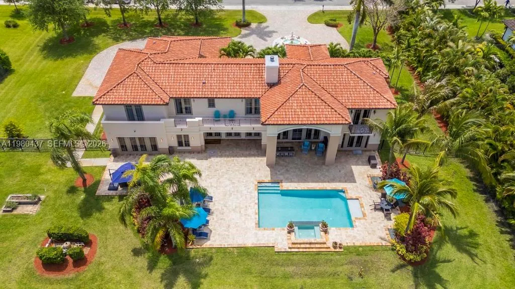 13425 Sw 37th Pl, Davie, Florida 33330, Davie, Florida 33330, 6 Bedrooms Bedrooms, ,4 BathroomsBathrooms,Residential,For Sale,13425 Sw 37th Pl, Davie, Florida 33330,A11980437