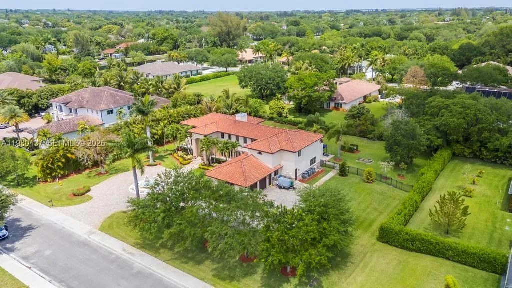 13425 Sw 37th Pl, Davie, Florida 33330, Davie, Florida 33330, 6 Bedrooms Bedrooms, ,4 BathroomsBathrooms,Residential,For Sale,13425 Sw 37th Pl, Davie, Florida 33330,A11980437