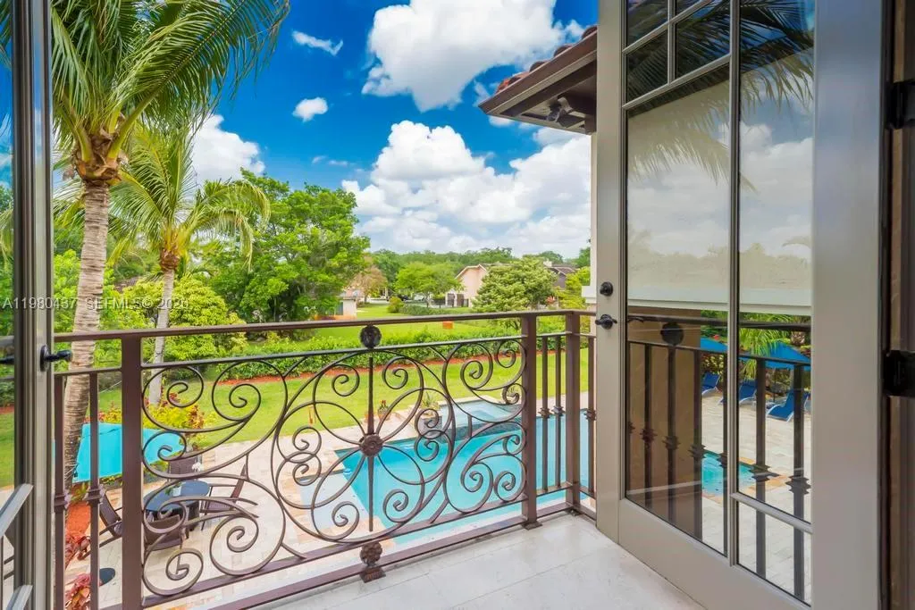 13425 Sw 37th Pl, Davie, Florida 33330, Davie, Florida 33330, 5 Bedrooms Bedrooms, ,4 BathroomsBathrooms,Residential,For Sale,13425 Sw 37th Pl, Davie, Florida 33330,A11980437