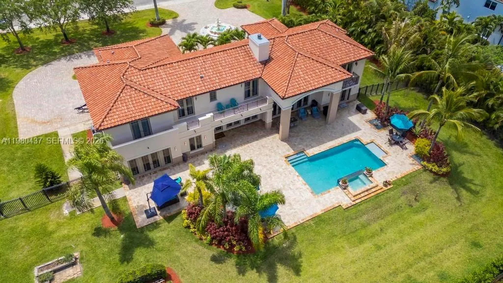 13425 Sw 37th Pl, Davie, Florida 33330, Davie, Florida 33330, 6 Bedrooms Bedrooms, ,4 BathroomsBathrooms,Residential,For Sale,13425 Sw 37th Pl, Davie, Florida 33330,A11980437