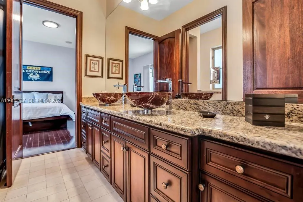 13425 Sw 37th Pl, Davie, Florida 33330, Davie, Florida 33330, 6 Bedrooms Bedrooms, ,4 BathroomsBathrooms,Residential,For Sale,13425 Sw 37th Pl, Davie, Florida 33330,A11980437