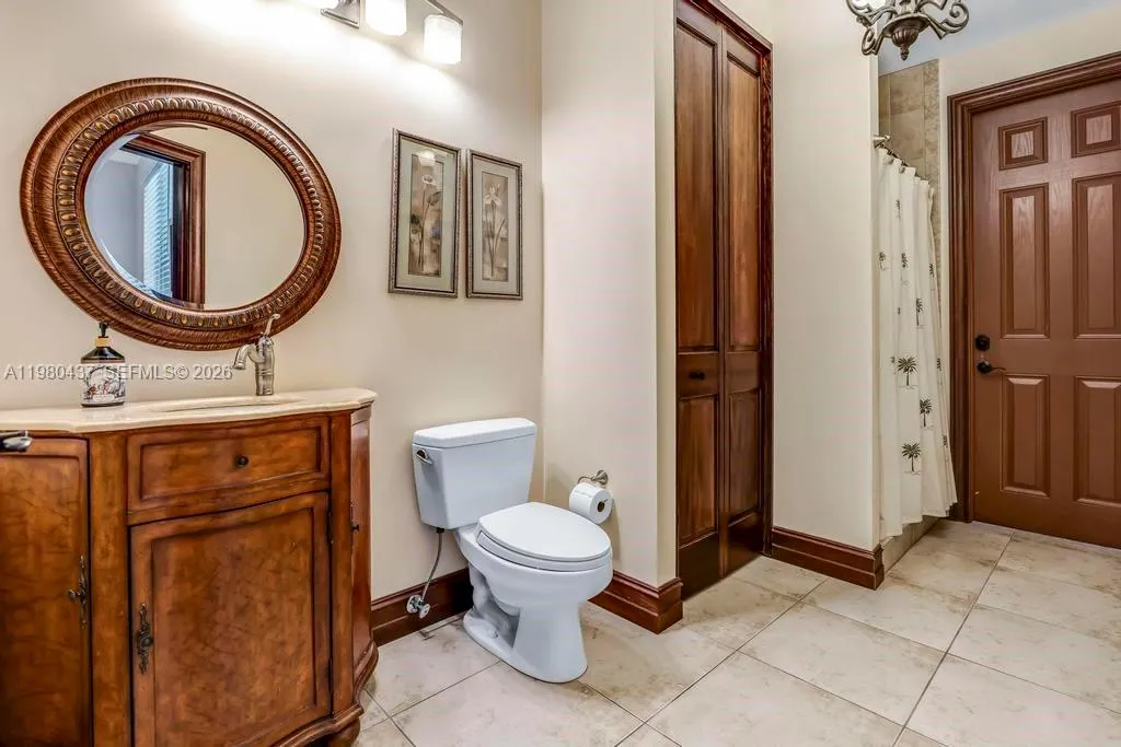 13425 Sw 37th Pl, Davie, Florida 33330, Davie, Florida 33330, 5 Bedrooms Bedrooms, ,4 BathroomsBathrooms,Residential,For Sale,13425 Sw 37th Pl, Davie, Florida 33330,A11980437