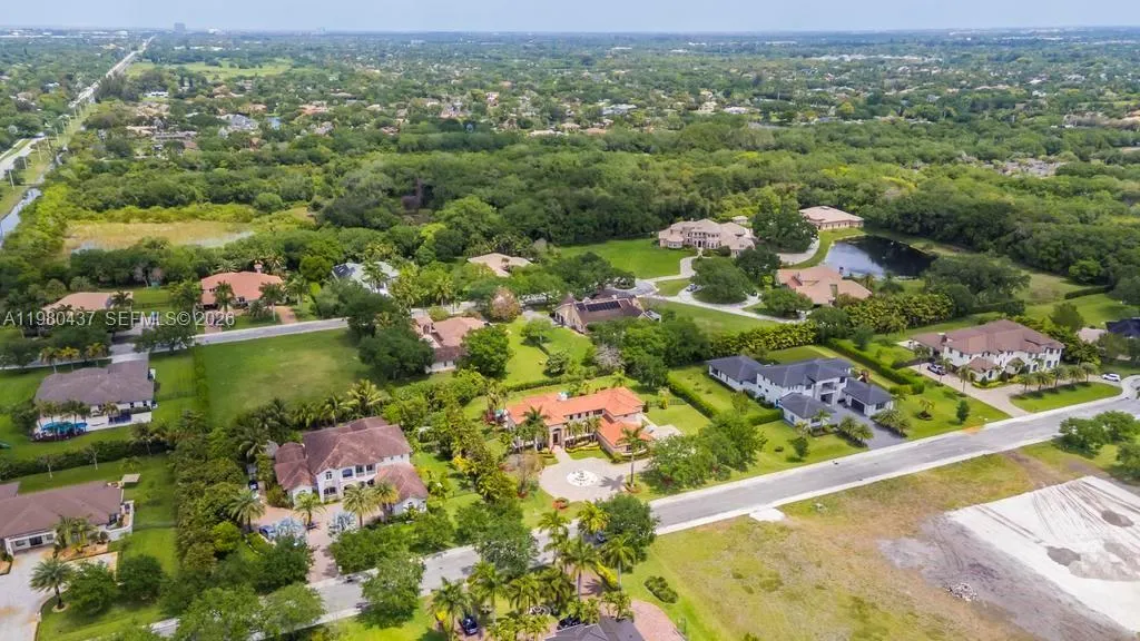 13425 Sw 37th Pl, Davie, Florida 33330, Davie, Florida 33330, 6 Bedrooms Bedrooms, ,4 BathroomsBathrooms,Residential,For Sale,13425 Sw 37th Pl, Davie, Florida 33330,A11980437