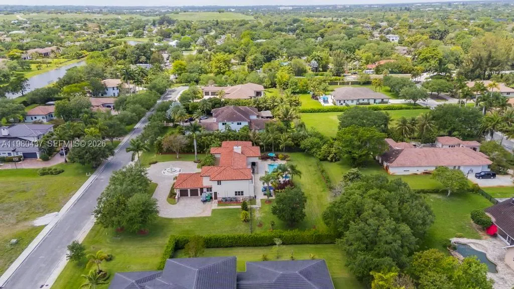 13425 Sw 37th Pl, Davie, Florida 33330, Davie, Florida 33330, 5 Bedrooms Bedrooms, ,4 BathroomsBathrooms,Residential,For Sale,13425 Sw 37th Pl, Davie, Florida 33330,A11980437