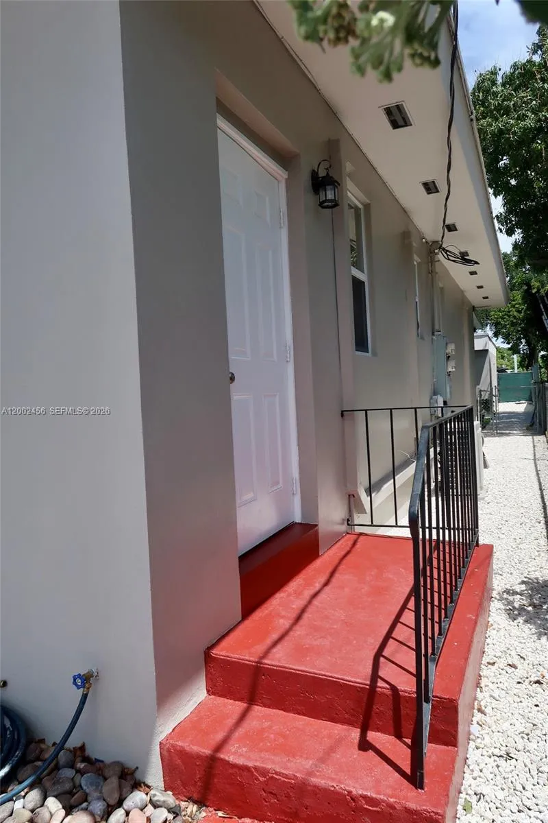 2637 Nw 23rd Ct, Miami, Florida 33142, Miami, Florida 33142, ,Residential Income,For Sale,2637 Nw 23rd Ct, Miami, Florida 33142,A12002456