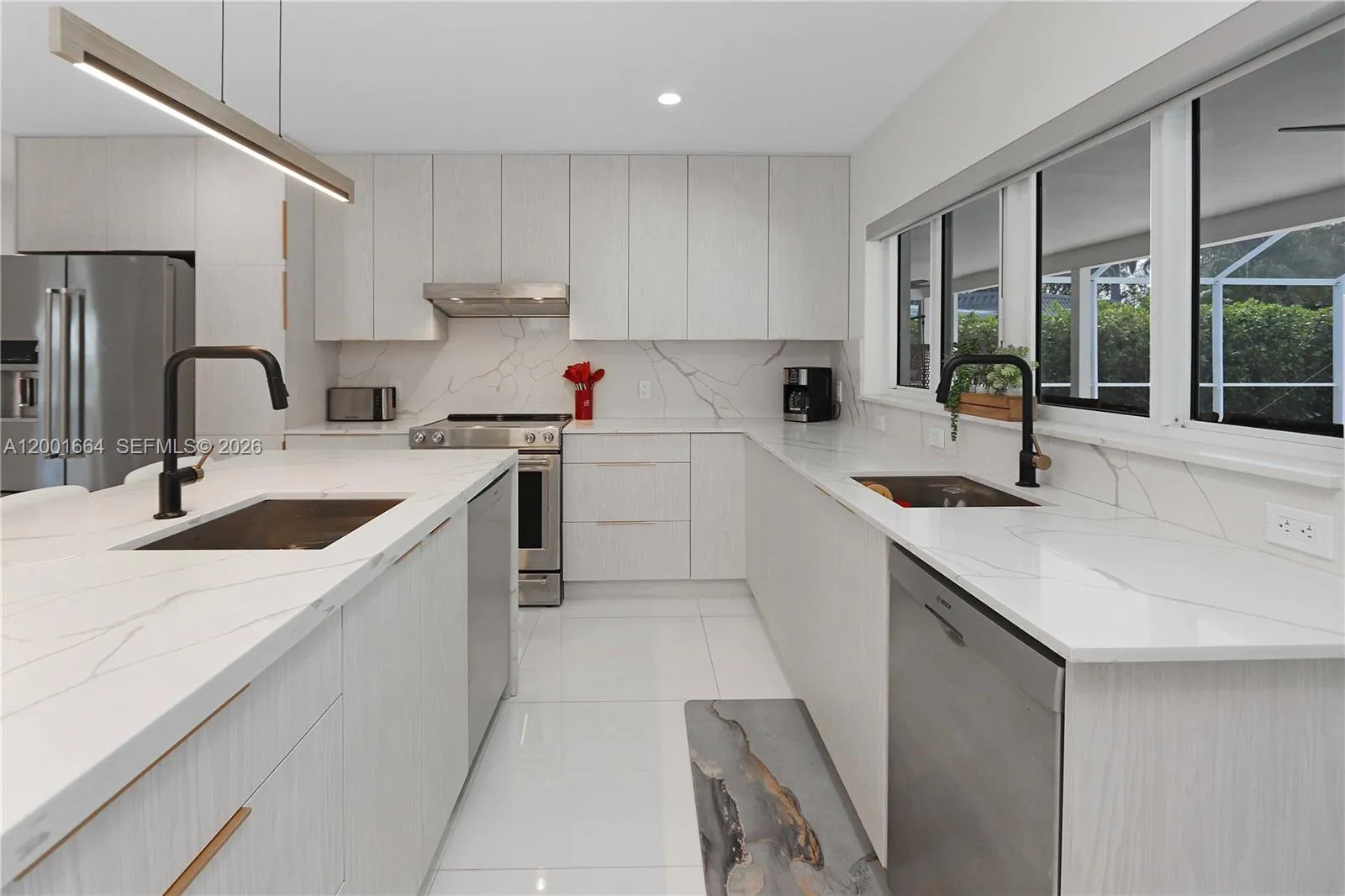 1220 Azalea Cres, Hollywood, Florida 33019, Hollywood, Florida 33019, 4 Bedrooms Bedrooms, ,3 BathroomsBathrooms,Residential,For Sale,1220 Azalea Cres, Hollywood, Florida 33019,A12001664