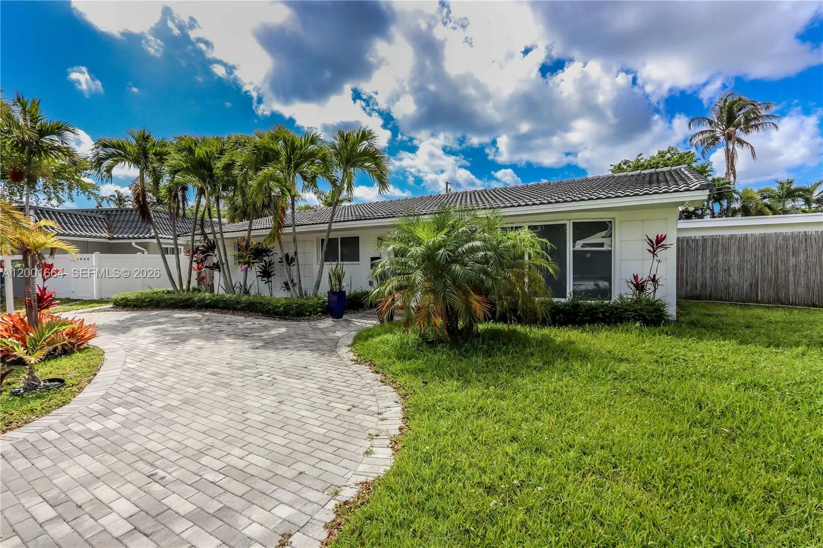 1220 Azalea Cres, Hollywood, Florida 33019, Hollywood, Florida 33019, 4 Bedrooms Bedrooms, ,3 BathroomsBathrooms,Residential,For Sale,1220 Azalea Cres, Hollywood, Florida 33019,A12001664