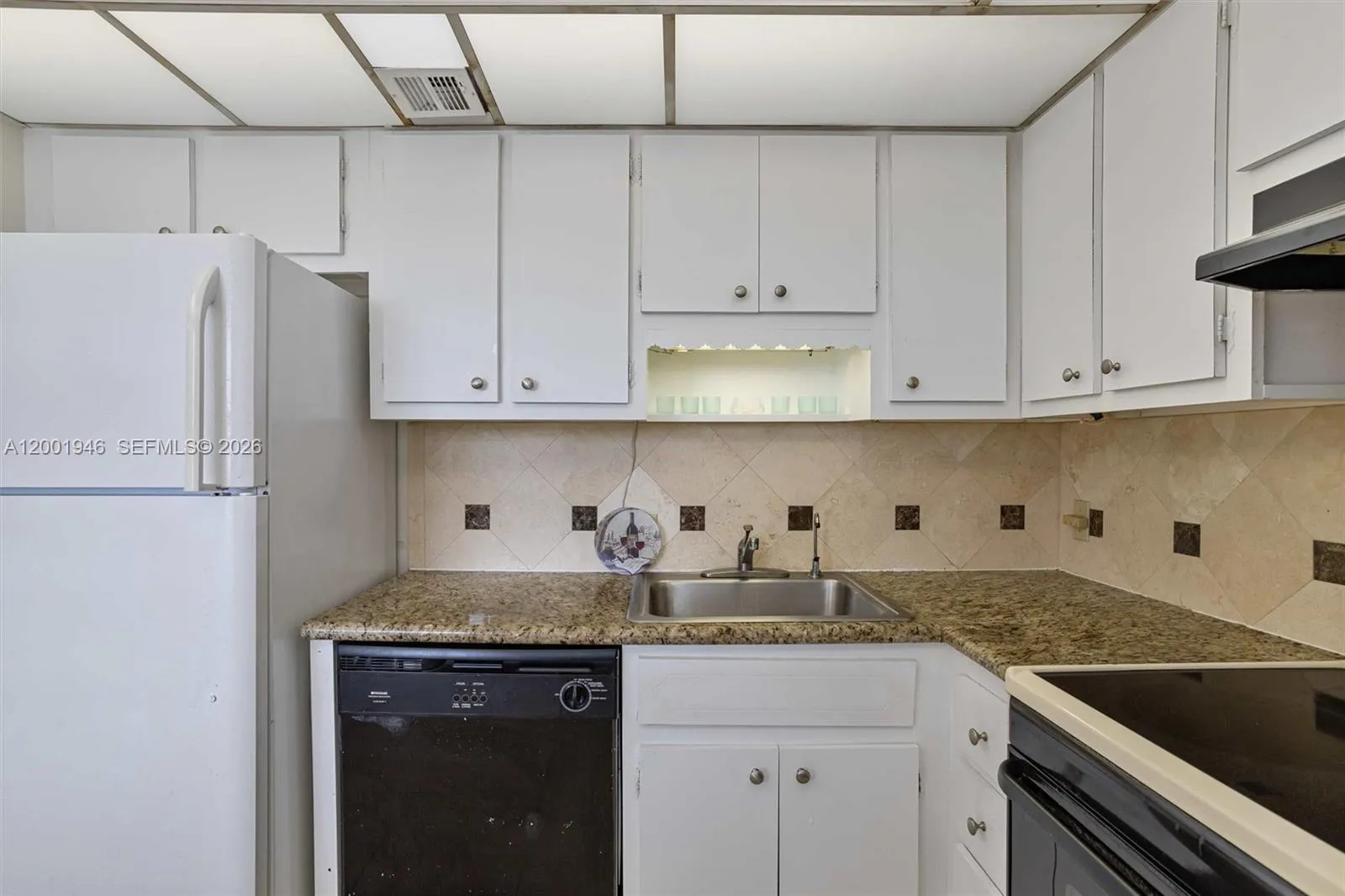 3100 N Palm Aire Dr 703, Pompano Beach, Florida 33, Pompano Beach, Florida 33069, 2 Bedrooms Bedrooms, ,2 BathroomsBathrooms,Residential,For Sale,3100 N Palm Aire Dr 703, Pompano Beach, Florida 33,A12001946