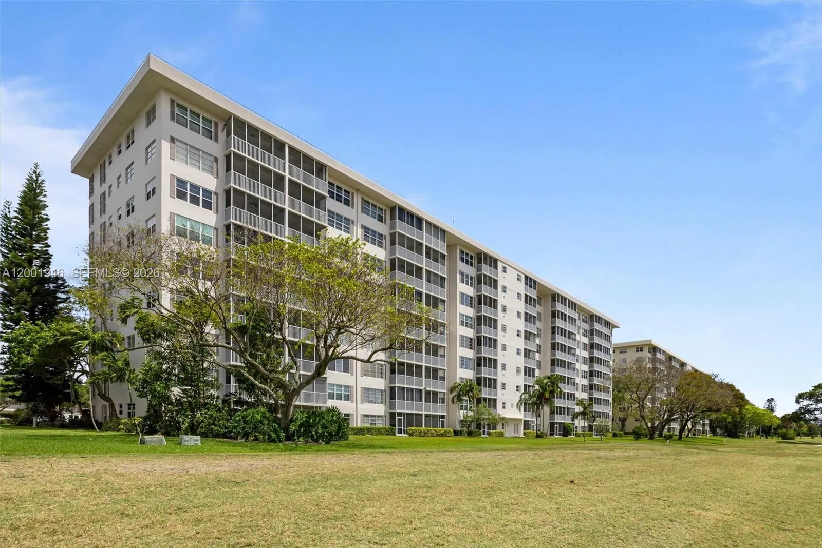 3100 N Palm Aire Dr 703, Pompano Beach, Florida 33, Pompano Beach, Florida 33069, 2 Bedrooms Bedrooms, ,2 BathroomsBathrooms,Residential,For Sale,3100 N Palm Aire Dr 703, Pompano Beach, Florida 33,A12001946