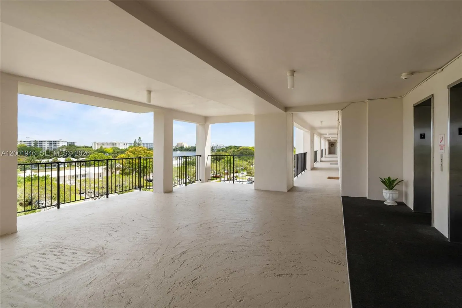 3100 N Palm Aire Dr 703, Pompano Beach, Florida 33, Pompano Beach, Florida 33069, 2 Bedrooms Bedrooms, ,2 BathroomsBathrooms,Residential,For Sale,3100 N Palm Aire Dr 703, Pompano Beach, Florida 33,A12001946