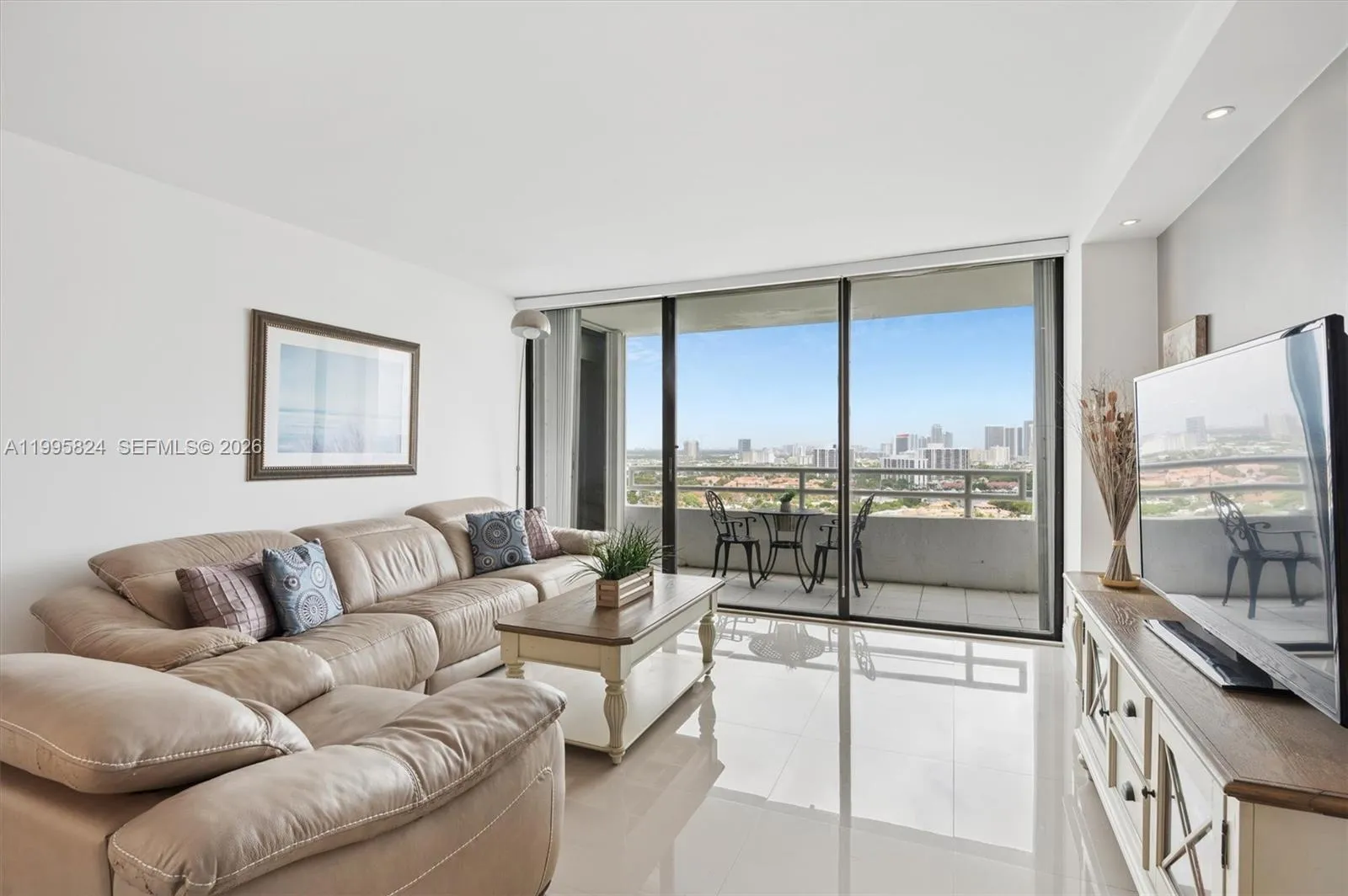 20225 Ne 34th Ct 2411, Aventura, Florida 33180, Aventura, Florida 33180, 2 Bedrooms Bedrooms, ,2 BathroomsBathrooms,Residential,For Sale,20225 Ne 34th Ct 2411, Aventura, Florida 33180,A11995824