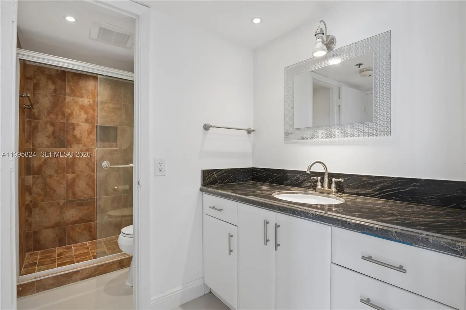 20225 Ne 34th Ct 2411, Aventura, Florida 33180, Aventura, Florida 33180, 2 Bedrooms Bedrooms, ,2 BathroomsBathrooms,Residential,For Sale,20225 Ne 34th Ct 2411, Aventura, Florida 33180,A11995824