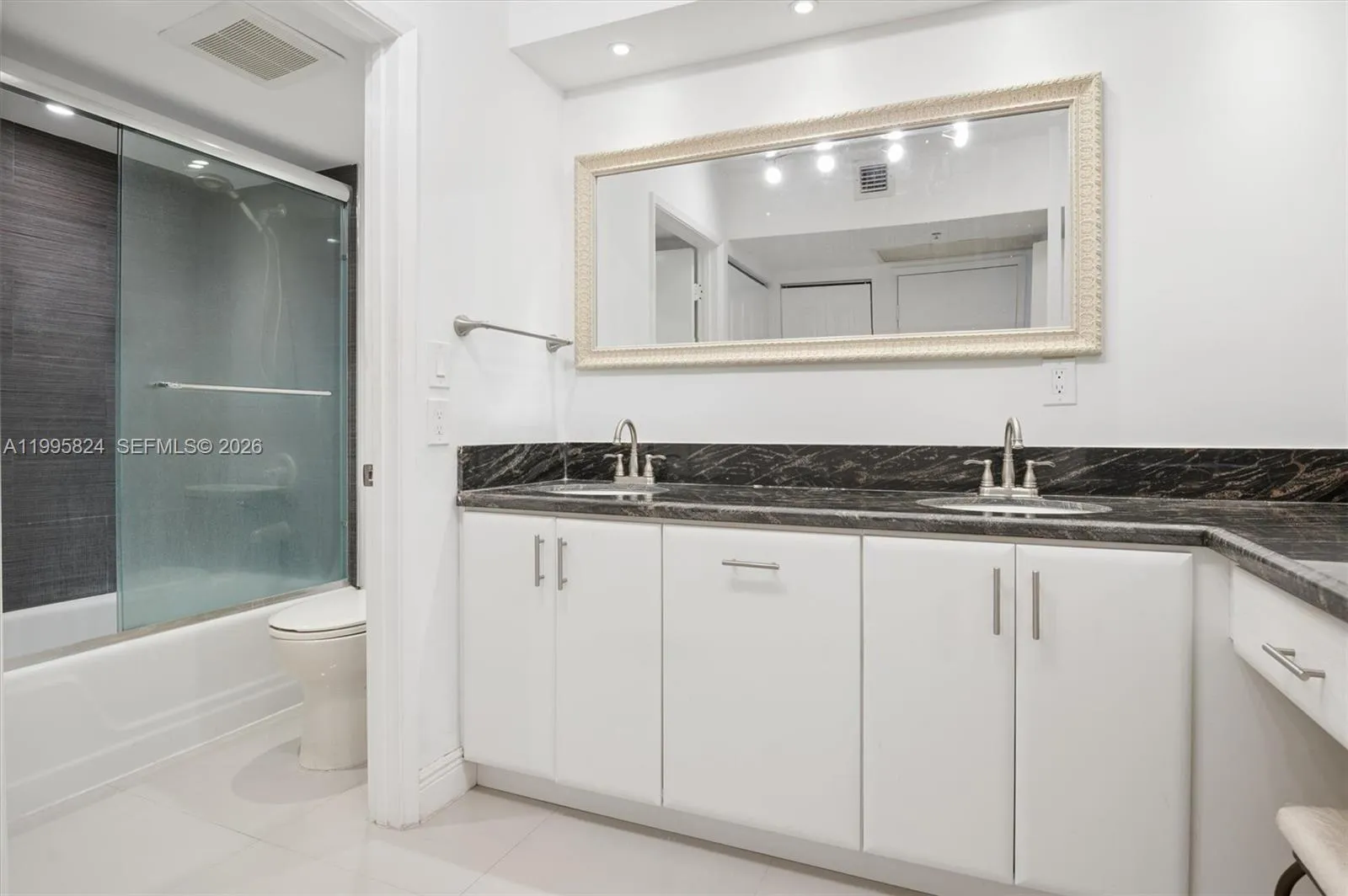 20225 Ne 34th Ct 2411, Aventura, Florida 33180, Aventura, Florida 33180, 2 Bedrooms Bedrooms, ,2 BathroomsBathrooms,Residential,For Sale,20225 Ne 34th Ct 2411, Aventura, Florida 33180,A11995824