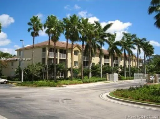 Hollywood, Florida 33021, 1 Bedroom Bedrooms, ,1 BathroomBathrooms,Residential,For Sale,A12002460