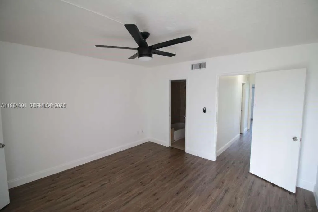 9220 Fontainebleau Blvd 202, Miami, Florida 33172, Miami, Florida 33172, 2 Bedrooms Bedrooms, ,2 BathroomsBathrooms,Residential Lease,For Rent,9220 Fontainebleau Blvd 202, Miami, Florida 33172,A11984391