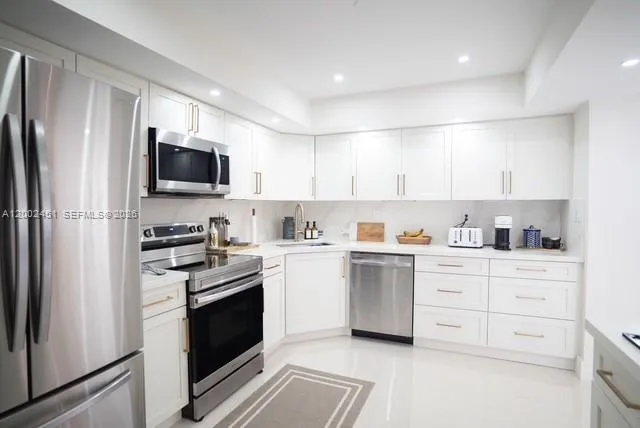 2150 Sans Souci Blvd C1502, North Miami, Florida 3, North Miami, Florida 33181, 2 Bedrooms Bedrooms, ,2 BathroomsBathrooms,Residential,For Sale,2150 Sans Souci Blvd C1502, North Miami, Florida 3,A12002451