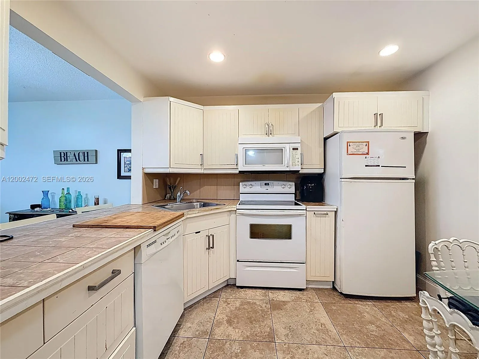 410 Se 2nd St 115, Hallandale Beach, Florida 33009, Hallandale Beach, Florida 33009, 1 Bedroom Bedrooms, ,1 BathroomBathrooms,Residential Lease,For Rent,410 Se 2nd St 115, Hallandale Beach, Florida 33009,A12002472