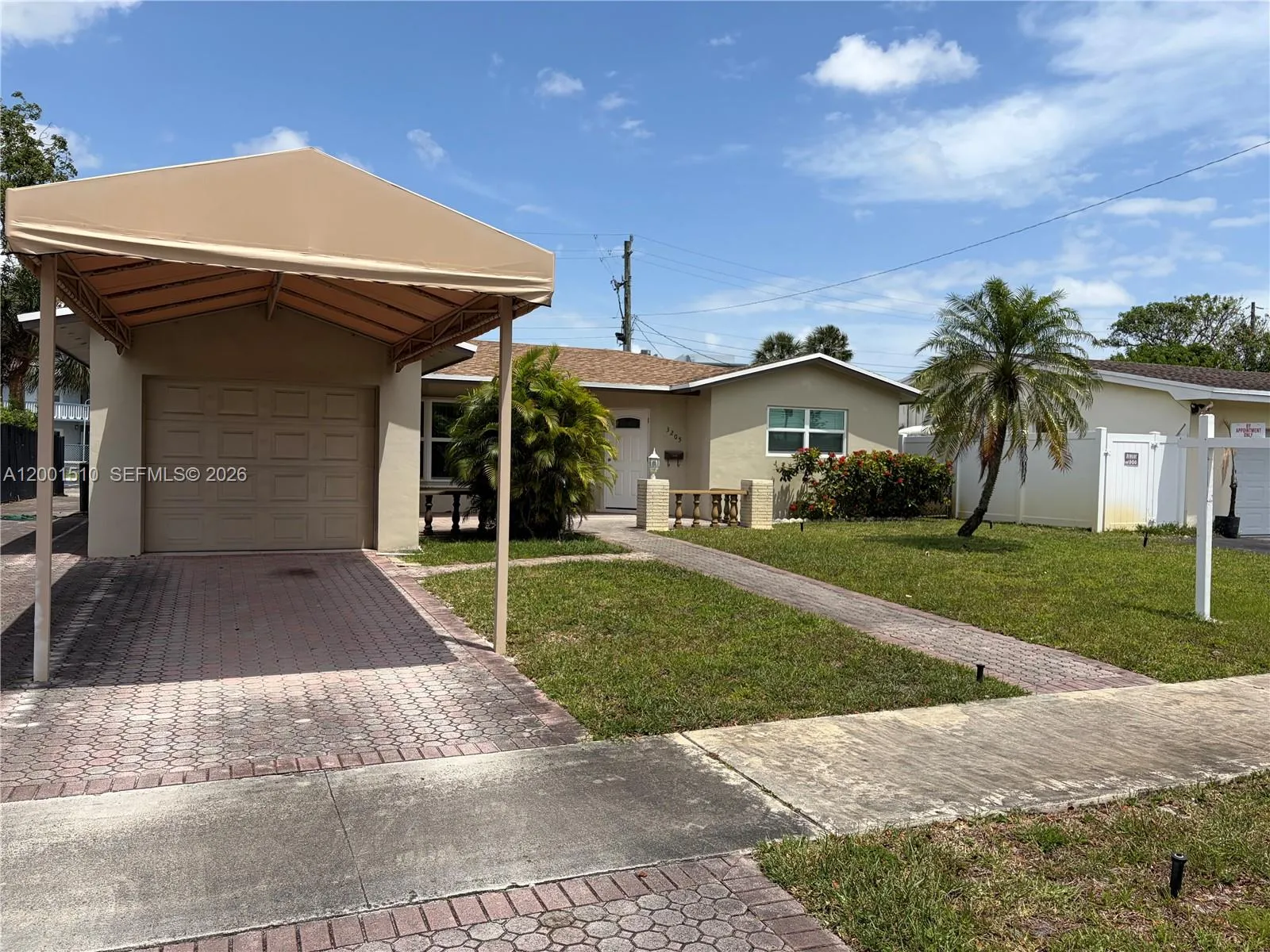 3205 Liberty St, Hollywood, Florida 33021, Hollywood, Florida 33021, 3 Bedrooms Bedrooms, ,2 BathroomsBathrooms,Residential Lease,For Rent,3205 Liberty St, Hollywood, Florida 33021,A12001510