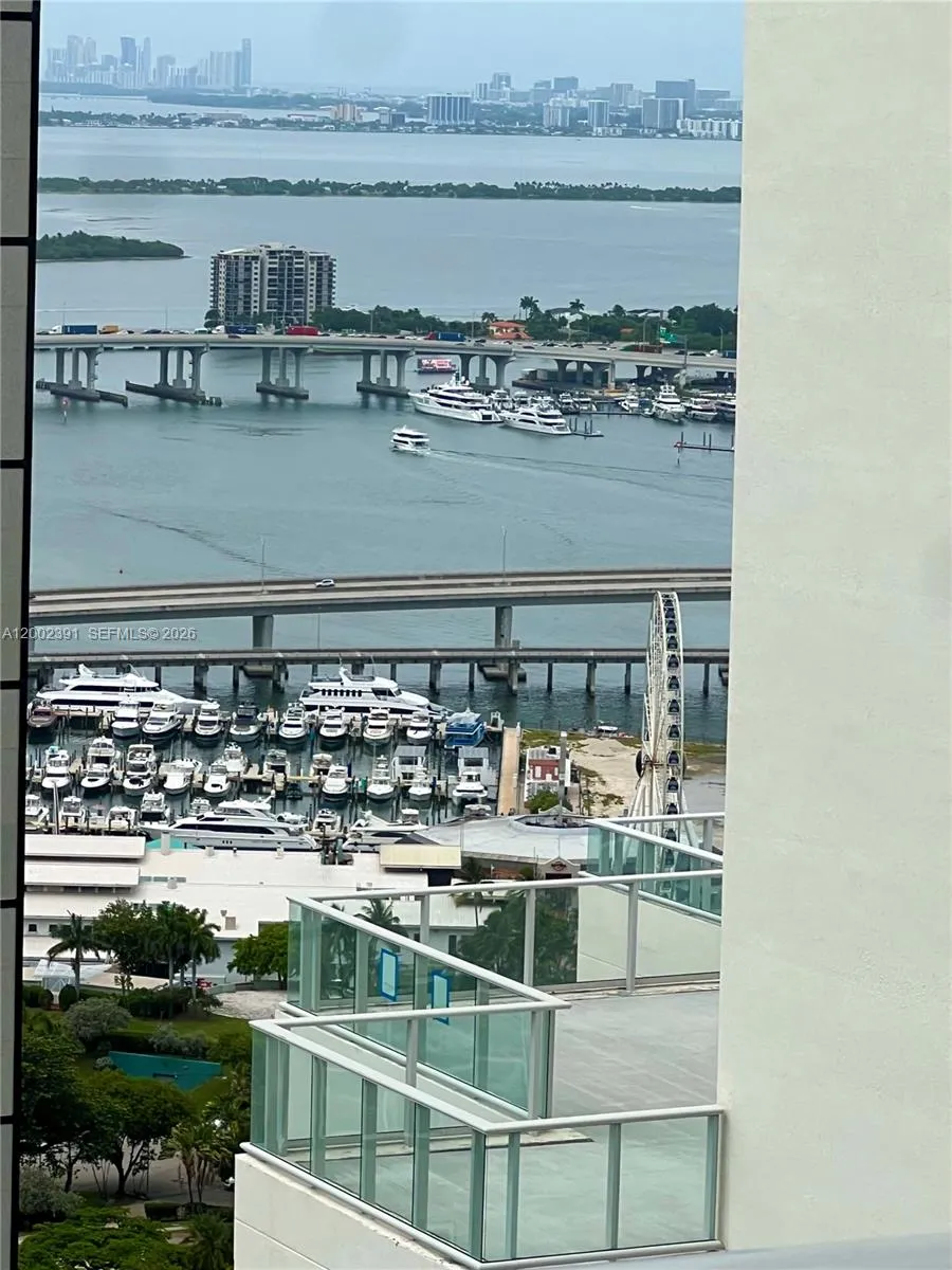 300 S Biscayne Blvd Ph-3903, Miami, Florida 33131, Miami, Florida 33131, 1 Bedroom Bedrooms, ,1 BathroomBathrooms,Residential,For Sale,300 S Biscayne Blvd Ph-3903, Miami, Florida 33131,A12002391