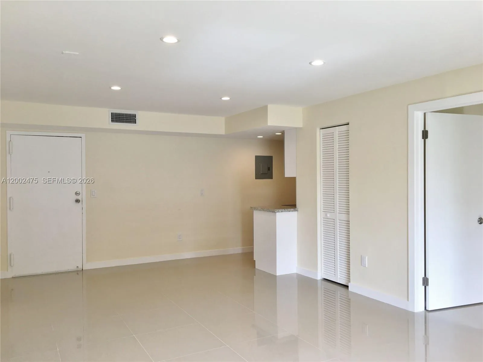 4709 Nw 7th St 107-9, Miami, Florida 33126, Miami, Florida 33126, 2 Bedrooms Bedrooms, ,2 BathroomsBathrooms,Residential Lease,For Rent,4709 Nw 7th St 107-9, Miami, Florida 33126,A12002475
