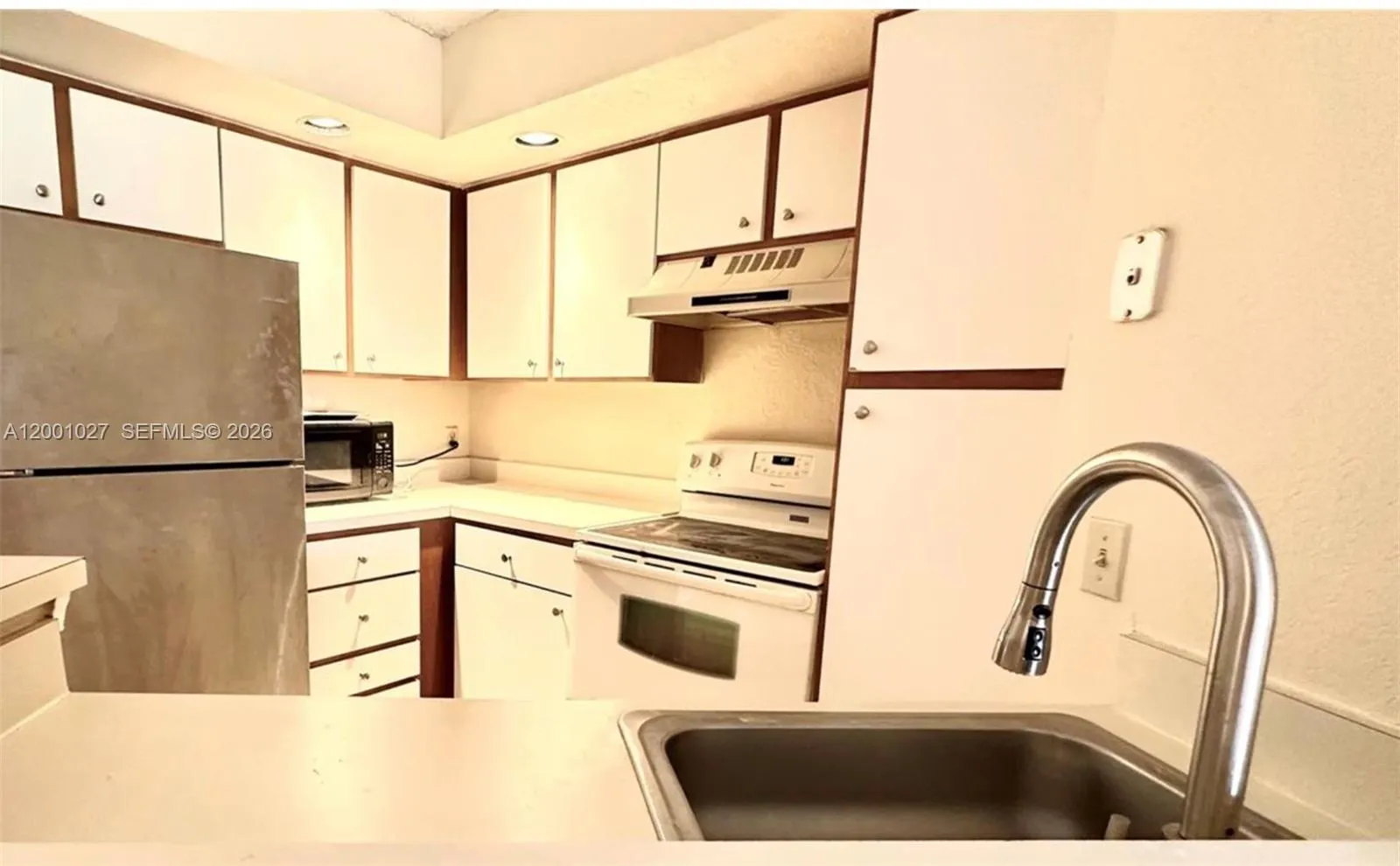 3310 N Pinewalk Dr N 1823, Margate, Florida 33063, Margate, Florida 33063, 1 Bedroom Bedrooms, ,1 BathroomBathrooms,Residential,For Sale,3310 N Pinewalk Dr N 1823, Margate, Florida 33063,A12001027