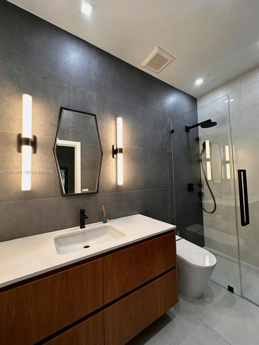 223 Nw 129th Ave 0, Miami, Florida 33182, Miami, Florida 33182, 5 Bedrooms Bedrooms, ,5 BathroomsBathrooms,Residential Lease,For Rent,223 Nw 129th Ave 0, Miami, Florida 33182,A12001109