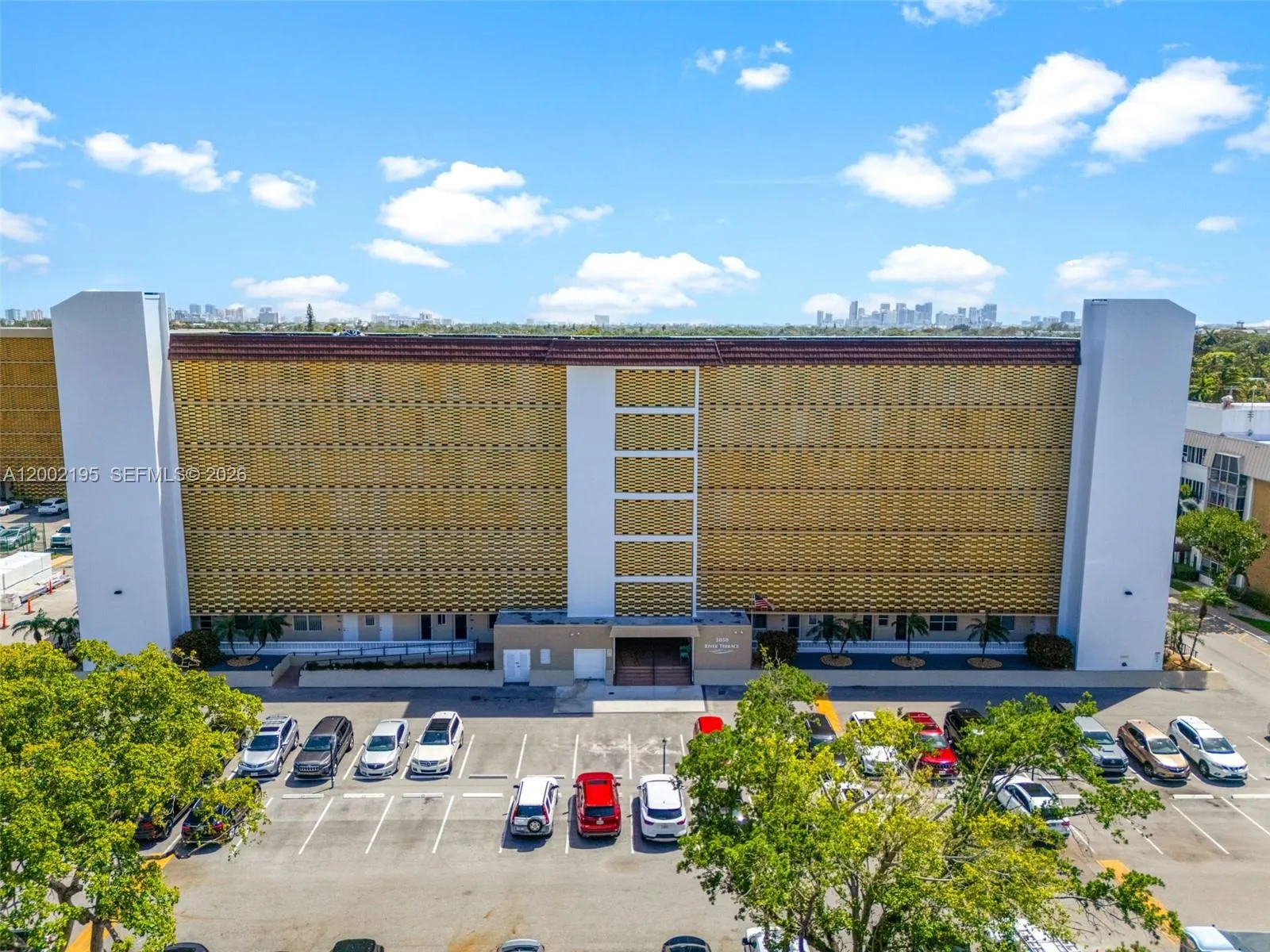 3050 Ne 16th Ave 605, Oakland Park, Florida 33334, Oakland Park, Florida 33334, 2 Bedrooms Bedrooms, ,2 BathroomsBathrooms,Residential,For Sale,3050 Ne 16th Ave 605, Oakland Park, Florida 33334,A12002195