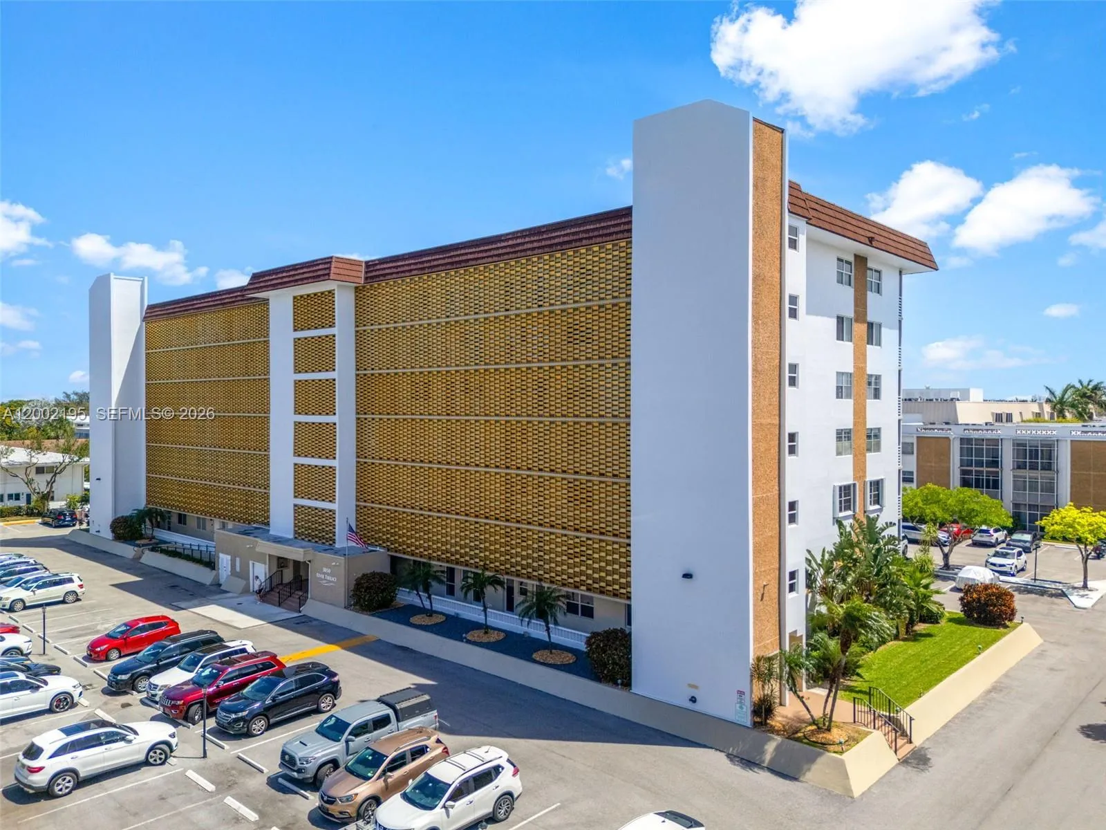 3050 Ne 16th Ave 605, Oakland Park, Florida 33334, Oakland Park, Florida 33334, 2 Bedrooms Bedrooms, ,2 BathroomsBathrooms,Residential,For Sale,3050 Ne 16th Ave 605, Oakland Park, Florida 33334,A12002195