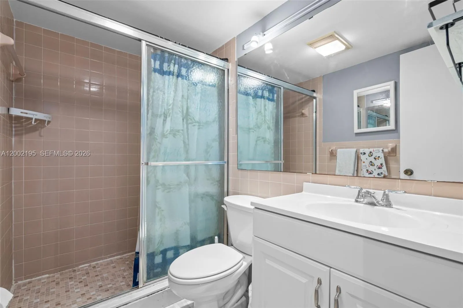 3050 Ne 16th Ave 605, Oakland Park, Florida 33334, Oakland Park, Florida 33334, 2 Bedrooms Bedrooms, ,2 BathroomsBathrooms,Residential,For Sale,3050 Ne 16th Ave 605, Oakland Park, Florida 33334,A12002195