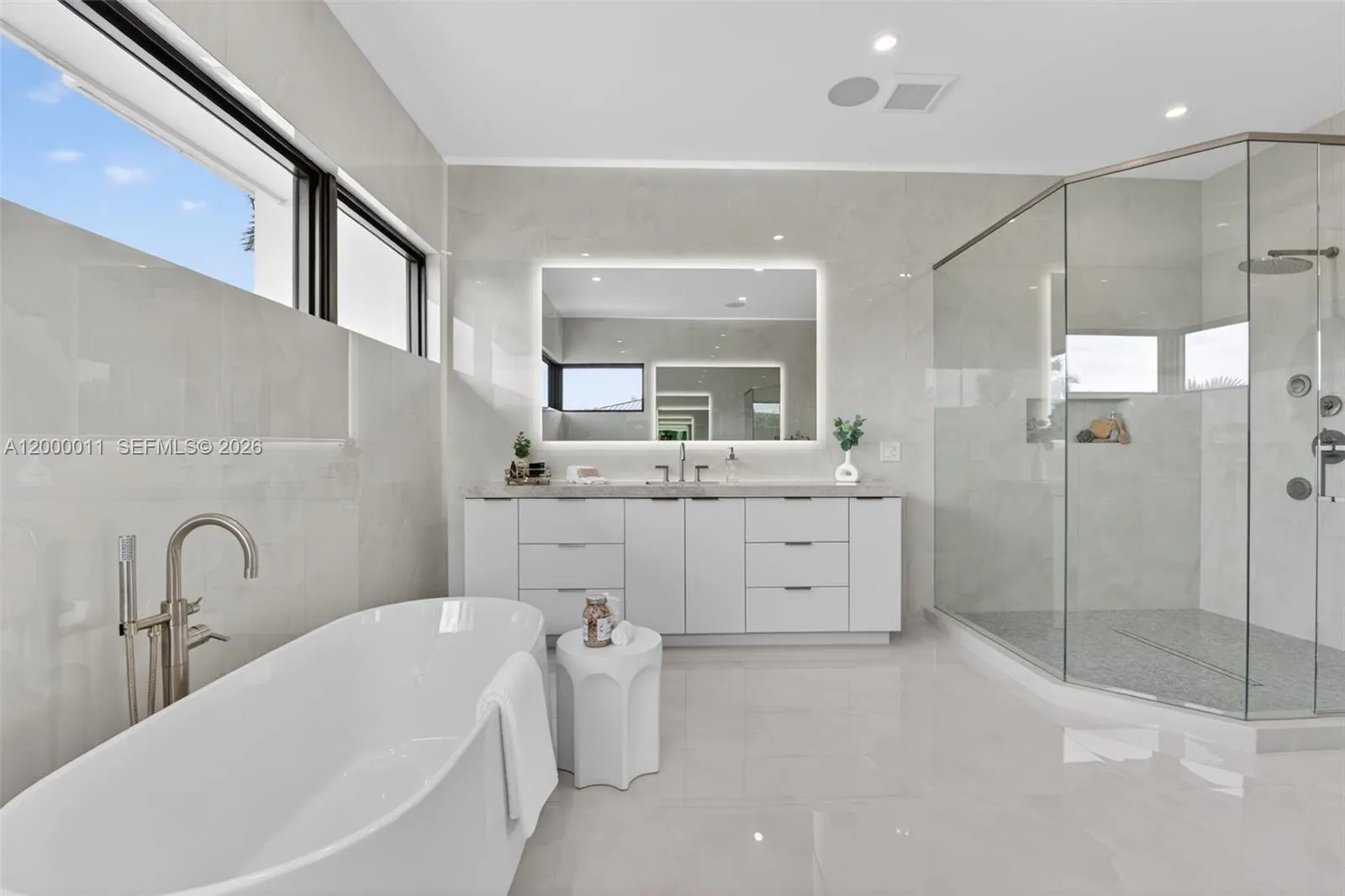 2010 Intracoastal Dr, Fort Lauderdale, Florida 333, Fort Lauderdale, Florida 33305, 5 Bedrooms Bedrooms, ,6 BathroomsBathrooms,Residential,For Sale,2010 Intracoastal Dr, Fort Lauderdale, Florida 333,A12000011