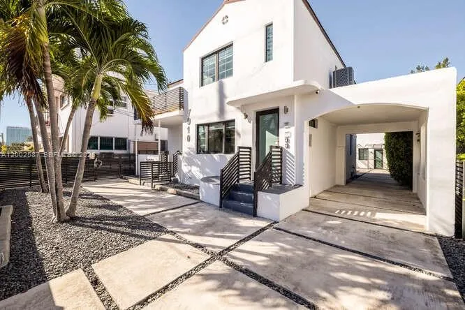 7910 Byron Ave 1 Abundance, Miami Beach, Florida 3, Miami Beach, Florida 33141, 2 Bedrooms Bedrooms, ,1 BathroomBathrooms,Residential Lease,For Rent,7910 Byron Ave 1 Abundance, Miami Beach, Florida 3,A12002587 7910 Byron Ave 1 Abundance, Miami Beach, Florida 3, Miami Beach, Florida 33141, 2 Bedrooms Bedrooms, ,1 BathroomBathrooms,Residential Lease,For Rent,7910 Byron Ave 1 Abundance, Miami Beach, Florida 3,A12002587