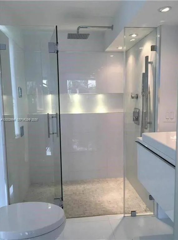 200 Se 15th Rd 3f, Miami, Florida 33129, Miami, Florida 33129, 1 Bedroom Bedrooms, ,1 BathroomBathrooms,Residential Lease,For Rent,200 Se 15th Rd 3f, Miami, Florida 33129,A12002594