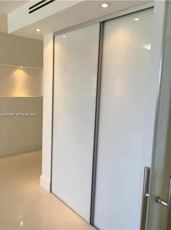 200 Se 15th Rd 3f, Miami, Florida 33129, Miami, Florida 33129, 1 Bedroom Bedrooms, ,1 BathroomBathrooms,Residential Lease,For Rent,200 Se 15th Rd 3f, Miami, Florida 33129,A12002594