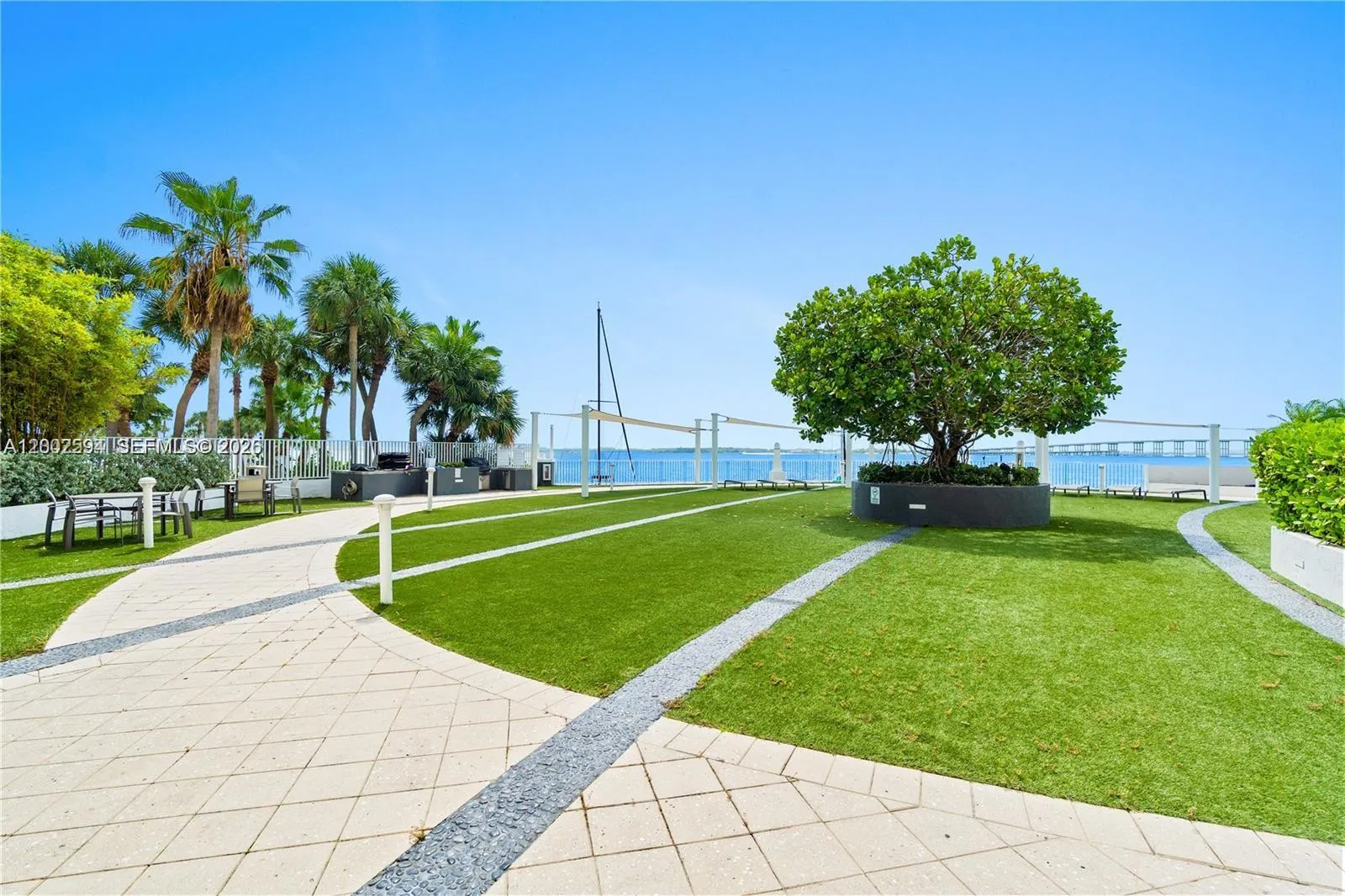 200 Se 15th Rd 3f, Miami, Florida 33129, Miami, Florida 33129, 1 Bedroom Bedrooms, ,1 BathroomBathrooms,Residential Lease,For Rent,200 Se 15th Rd 3f, Miami, Florida 33129,A12002594