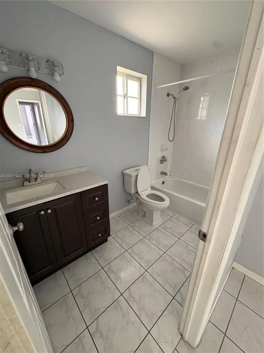 12035 Sw 14th St 105, Miami, Florida 33184, Miami, Florida 33184, 2 Bedrooms Bedrooms, ,2 BathroomsBathrooms,Residential,For Sale,12035 Sw 14th St 105, Miami, Florida 33184,A12001944