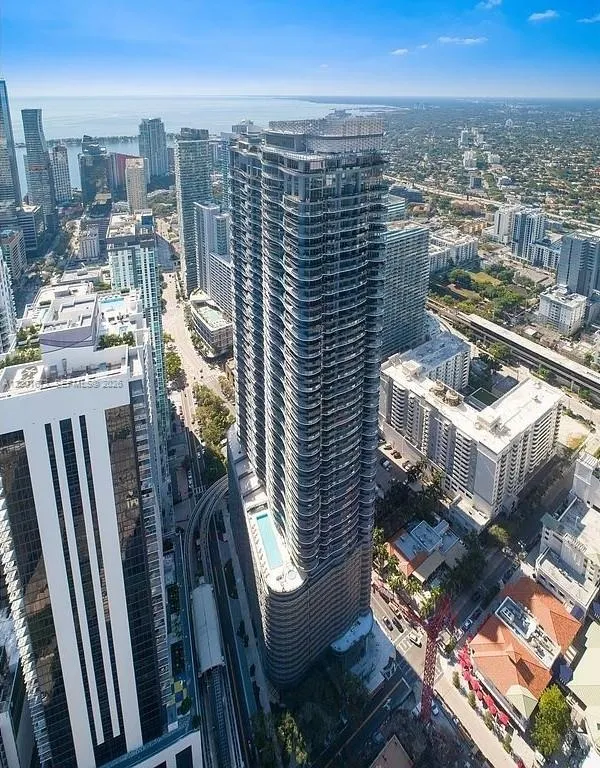 1000 Brickell Plz 3904, Miami, Florida 33131, Miami, Florida 33131, 1 Bedroom Bedrooms, ,1 BathroomBathrooms,Residential,For Sale,1000 Brickell Plz 3904, Miami, Florida 33131,A12001673