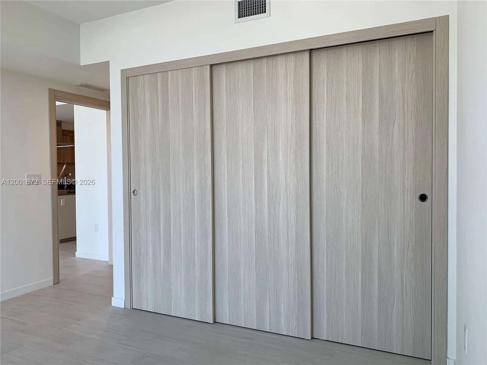 1000 Brickell Plz 3904, Miami, Florida 33131, Miami, Florida 33131, 1 Bedroom Bedrooms, ,1 BathroomBathrooms,Residential,For Sale,1000 Brickell Plz 3904, Miami, Florida 33131,A12001673