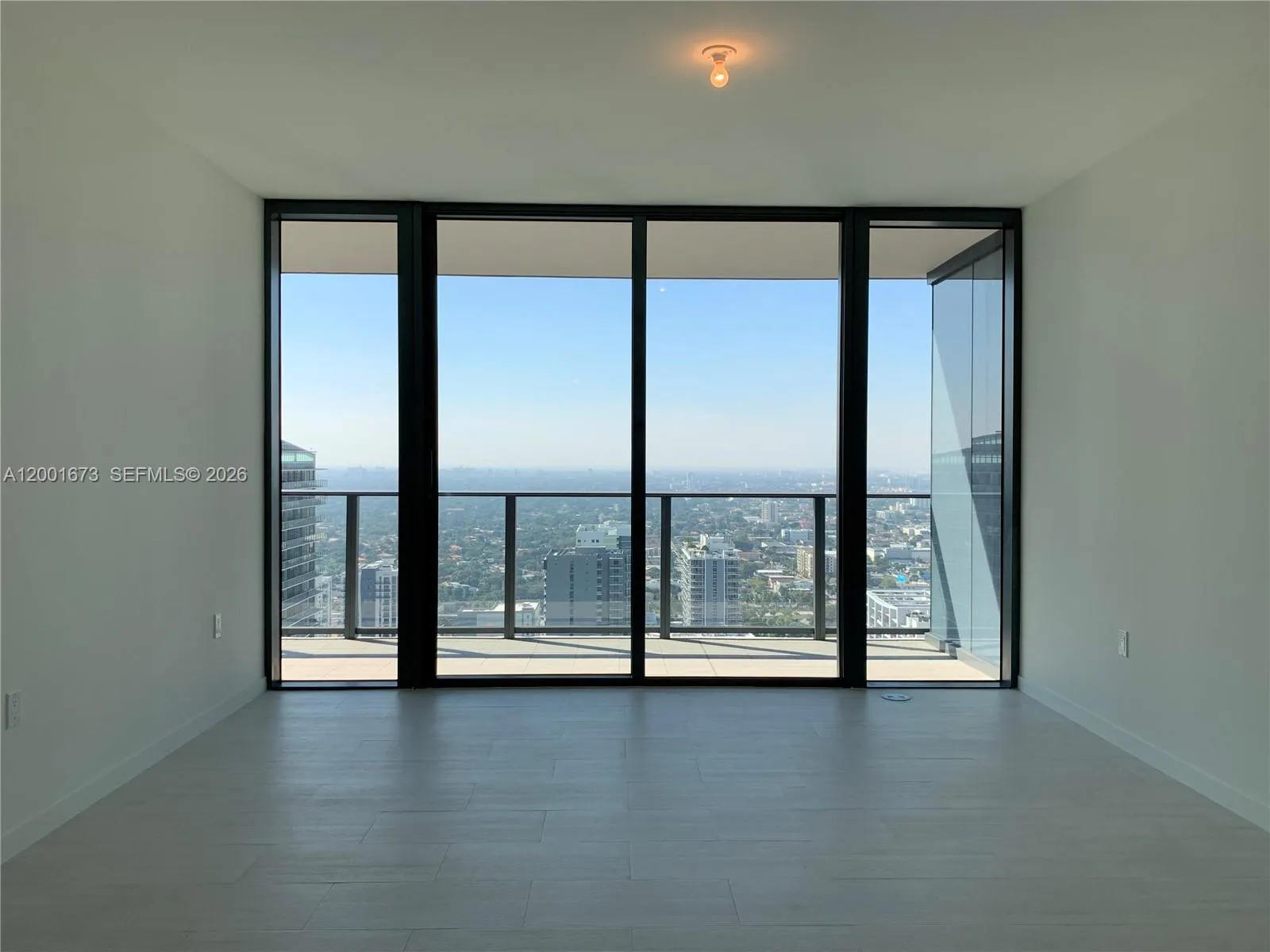 1000 Brickell Plz 3904, Miami, Florida 33131, Miami, Florida 33131, 1 Bedroom Bedrooms, ,1 BathroomBathrooms,Residential,For Sale,1000 Brickell Plz 3904, Miami, Florida 33131,A12001673