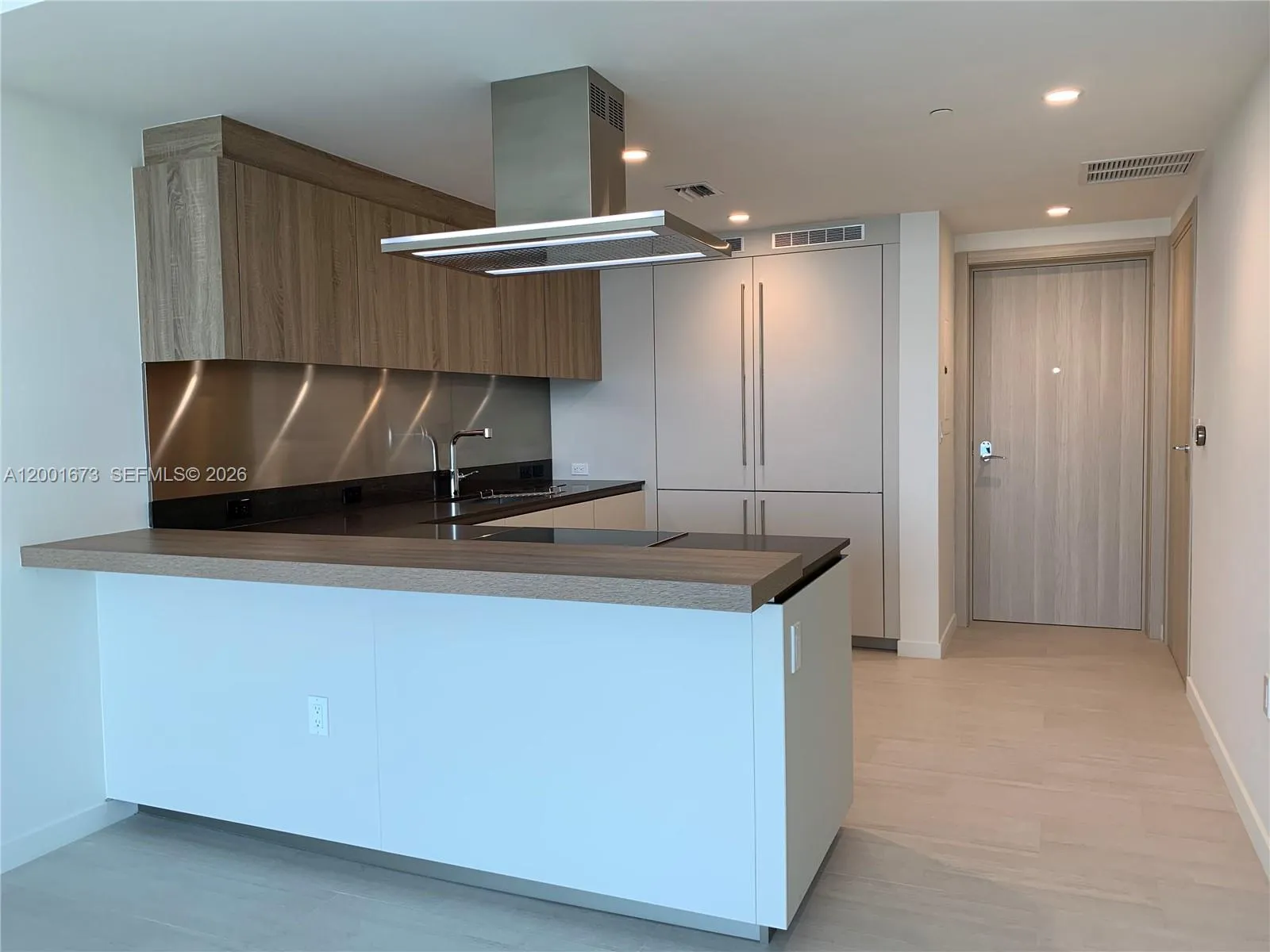 1000 Brickell Plz 3904, Miami, Florida 33131, Miami, Florida 33131, 1 Bedroom Bedrooms, ,1 BathroomBathrooms,Residential,For Sale,1000 Brickell Plz 3904, Miami, Florida 33131,A12001673