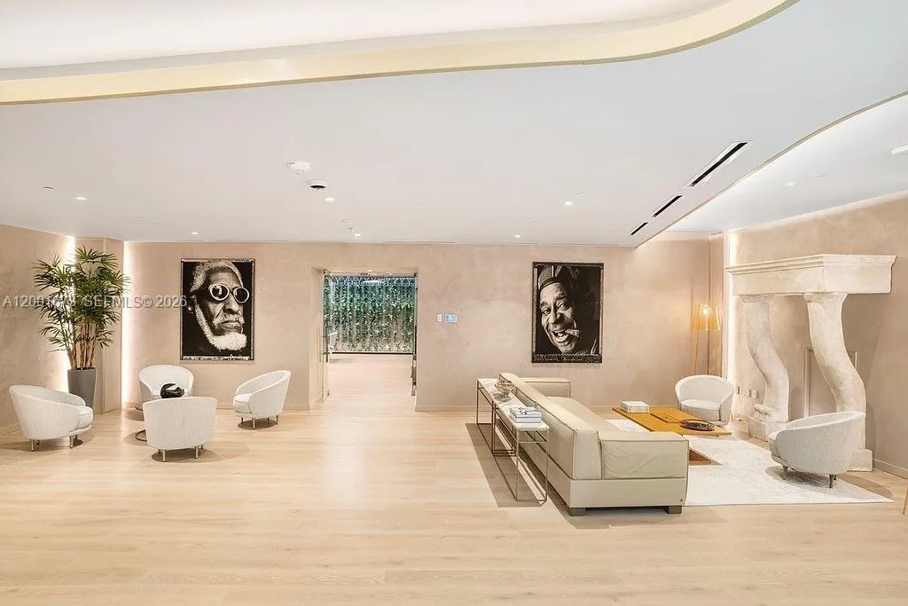 1000 Brickell Plz 3904, Miami, Florida 33131, Miami, Florida 33131, 1 Bedroom Bedrooms, ,1 BathroomBathrooms,Residential,For Sale,1000 Brickell Plz 3904, Miami, Florida 33131,A12001673