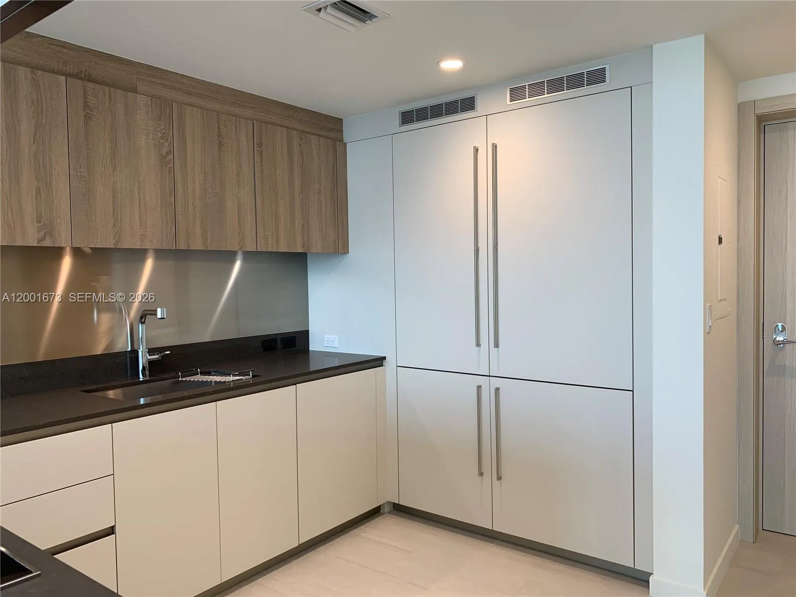 1000 Brickell Plz 3904, Miami, Florida 33131, Miami, Florida 33131, 1 Bedroom Bedrooms, ,1 BathroomBathrooms,Residential,For Sale,1000 Brickell Plz 3904, Miami, Florida 33131,A12001673