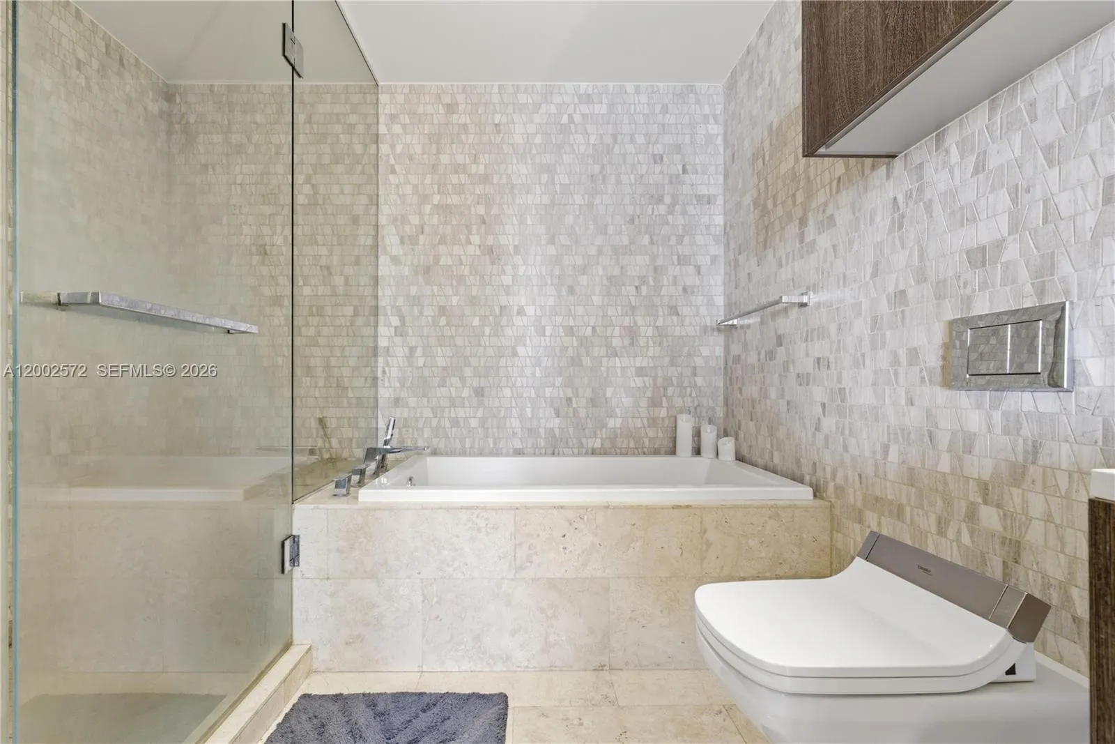 68 Se 6th St 1106, Miami, Florida 33131, Miami, Florida 33131, 1 Bedroom Bedrooms, ,1 BathroomBathrooms,Residential,For Sale,68 Se 6th St 1106, Miami, Florida 33131,A12002572