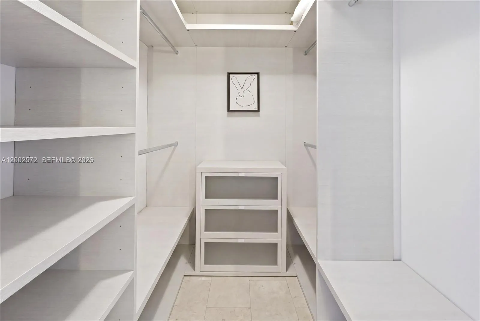 68 Se 6th St 1106, Miami, Florida 33131, Miami, Florida 33131, 1 Bedroom Bedrooms, ,1 BathroomBathrooms,Residential,For Sale,68 Se 6th St 1106, Miami, Florida 33131,A12002572