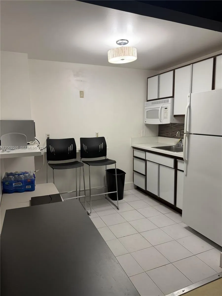 519 S 21st Ave, Hollywood, Florida 33020, Hollywood, Florida 33020, ,Commercial Lease,For Rent,519 S 21st Ave, Hollywood, Florida 33020,A12002598